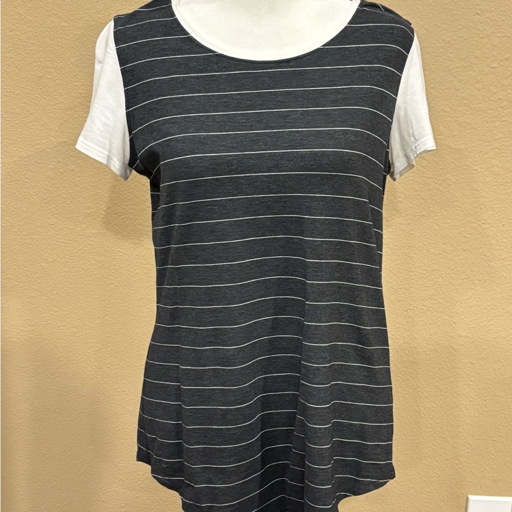 lululemon athletica Black Gray Short Sleeve Scoop Neck T-Shirt
